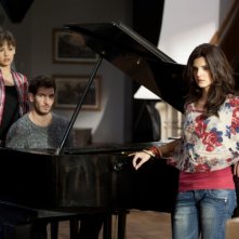 La verità nascosta: Martina Garcìa insieme a Quim Gutiérrez e Clara Lago in una scena del film