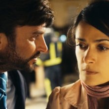 La chispa de la vida: Salma Hayek insieme a Fernando Tejero in una scena del film
