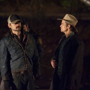 Justified: Jeremy Davies e Timothy Olyphant nell'episodio Reckoning