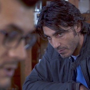 Sulla strada di casa: Daniele Liotti in una drammatica scena del film con Vinicio Marchioni