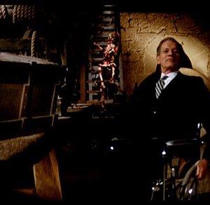 Joseph Cotten in una scena de Gli orrori del castello di Norimberga