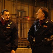 Diaz - Non pulire questo sangue: Claudio Santamaria è l'agente Max Flamini in una scena del film