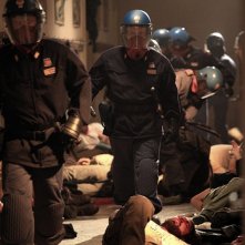 Diaz - Non pulire questo sangue: una drammatica ed evocativa scena di violenze tratta dal film