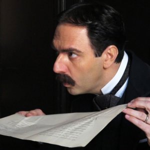 La scomparsa di Patò: Neri Marcoré in una scena del film