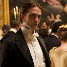 Bel Ami: Robert Pattinson in una scena del film nei panni di Georges Duroy