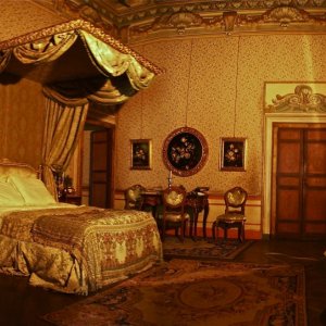 La figlia di Elisa ritorno  a Rivombrosa - scenografia della camera di Agnese realizzata da G. Pirrotta