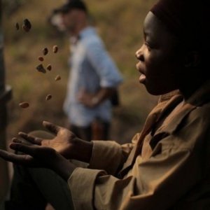 Rebelle: una tenera scena del film diretto da Kim Nguyen