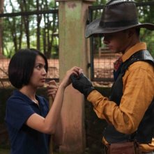Postcards From The Zoo: Ladya Cheryl e Nicholas Saputra in una scena del film