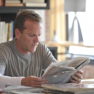 Kiefer Sutherland in una scena del pilot di Touch