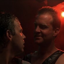 Nightmare 2: la rivincita - Mark Patton e Marshall Bell in una scena