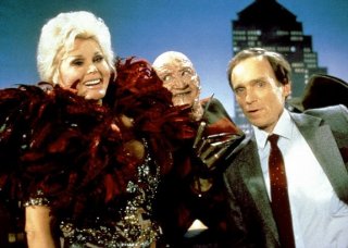 Robert Englund sul set di Nightmare 3 con Zsa Zsa Gabor