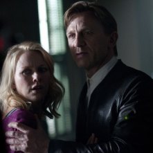 Daniel Craig in una scena del thriller Dream House con Naomi Watts