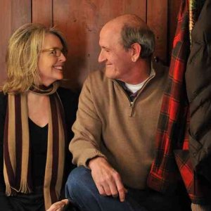 Diane Keaton e Richard Jenkins discutono in Darling Companion