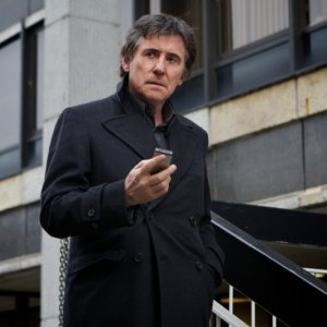 Gabriel Byrne in una scena di I, Anna