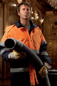 Emanuele Filiberto di Savoia in una immagine promo de Il principiante, il lavoro nobilita