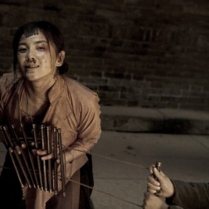 Kitty Zhang Yuqi in una drammatica scena del film White Deer Plain
