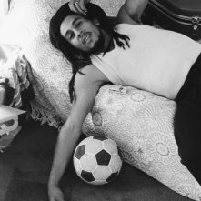 Marley: Bob Marley in un momento di relax in una scena del documentario