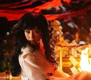 Una scena del film Gyakuten Saiban di Takashi Miike