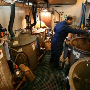 Uno dei laboratori di sviluppo della Technicolor immortalato in una scena del documentario Side by Side