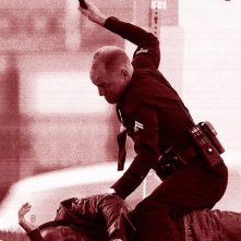 Woody Harrelson poliziotto corrotto e violento in azione in Rampart