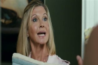 Clip - Tre uomini e una pecora