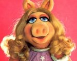 Miss Piggy sul red carpet dei BAFTA Film Awards