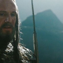 Wrath of the Titans: Ralph Fiennes è Ade in una scena del film