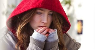 Saoirse Ronan in un intenso primo piano nel vampire movie Byzantium