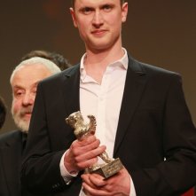 Berlino 2012: Mikkel Følsgaard dopo la consegna del premio per A Royal Affair