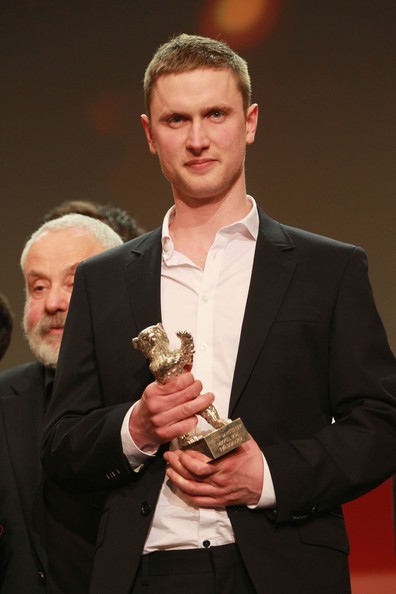 Berlino 2012: Mikkel Følsgaard dopo la consegna del premio per A Royal ...