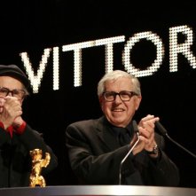Berlino 2012: i Taviani dopo la consegna del premio per Cesare deve morire