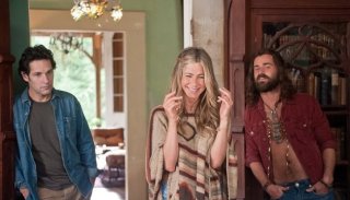 Jennifer Aniston con Justin Theroux e Paul Rudd in Nudi e Felici