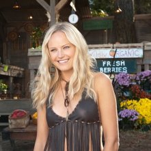 La bionda Malin Akerman in Nudi e Felici
