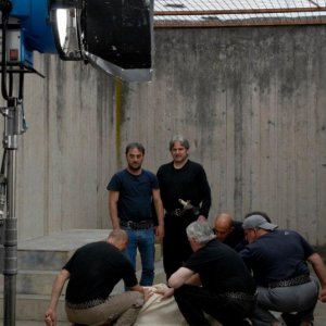 Cesare deve morire: Cosimo Rega e Salvatore Striano in una scena del film
