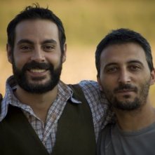 Il regista Ivan Zuccon in una foto promozionale con Michael Segal, protagonista di Colour from the Dark