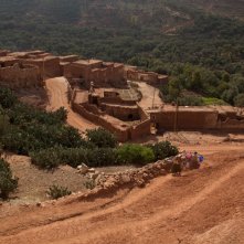 La sorgente dell'amore: una suggestiva scena tratta dal film diretto da Radu Mihaileanu