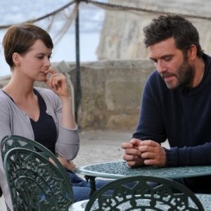 Sei passi nel giallo - Presagi: Andrea Osvart e Craig Bierko una scena del film TV