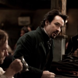 The Raven: John Cusack in un'immagine tratta dal film su Edgar Allan Poe