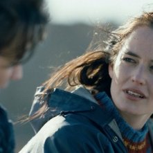 Eva Green e Matt Smith discutono in una scena di Womb