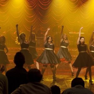 Glee: il cast impegnato nei Regionals nell'episodio On My Way