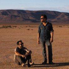 Jean Dujardin ne Gli infedeli insieme a Gilles Lellouche