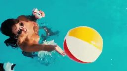 Trailer 2 - Piranha 3DD