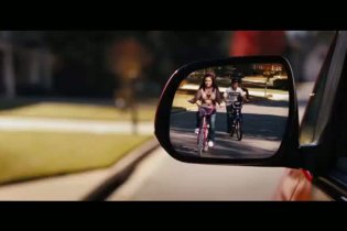 Teaser Trailer - Neighborhood Watch