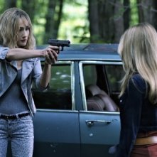 Nikita: Maggie Q e Katheryn Winnick nell'episodio Falling Ash