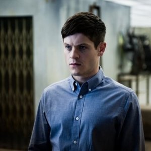 Misfits: Iwan Rheon in una scena del terzo episodio della stagione 3