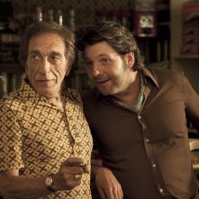 Nos plus belles vacances: Philippe Lellouche e Gérard Darmon nel film ambientato negli anni Settanta