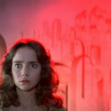 Suspiria: Jessica Harper si aggira per l'accademia di danza...