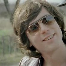 Un primo piano di Elio Germano nel film tv Faccia d'angelo