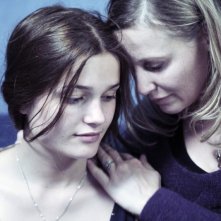 17 Ragazze Louise Grinberg In Un Immagine Del Film Insieme A Florence Thomassin 233789