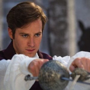 Armie Hammer in una scena di Biancaneve